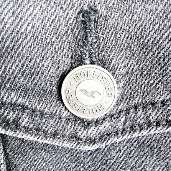 Hollister Washed Out Black Semi-Cropped Frayed Denim Jean Jacket - Picture 6 of 8